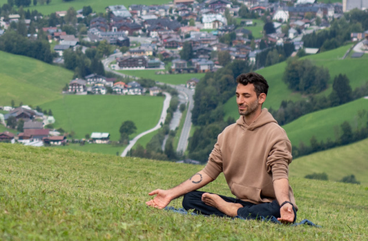 How to Start Meditating When You’re Busy, Overwhelmed, or Distracted